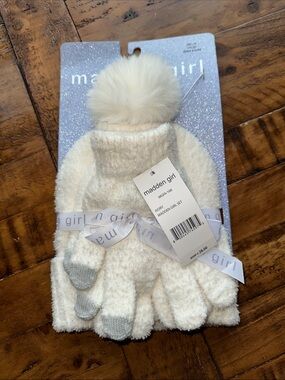 Madden Girl Ivory Fuzzy Pom Beanie with Matching Ivory Gloves